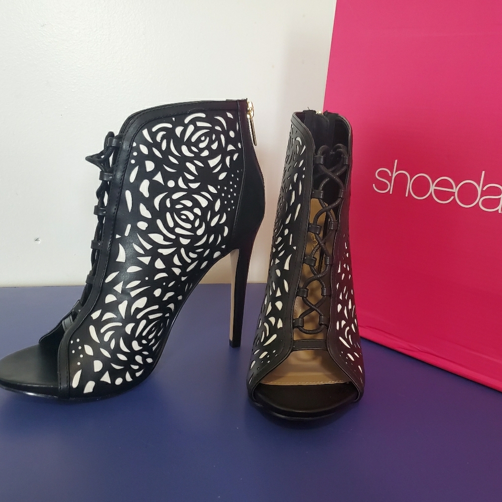 NEW Lace up peep toe bootie